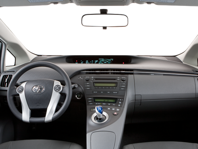 2010 Toyota PRIUS III