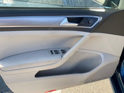 2017 Volkswagen Golf TSI SEL 4-Door