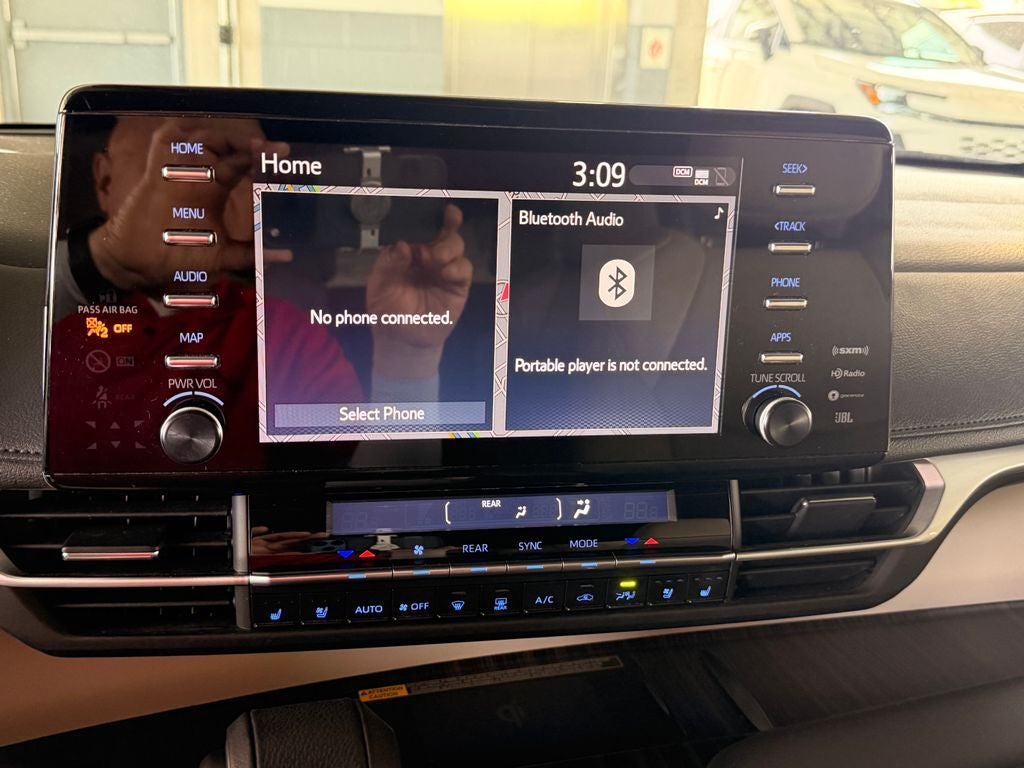 2021 Toyota Sienna Limited 7 Passenger