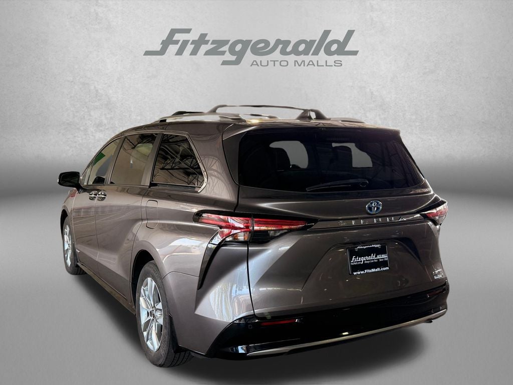 2021 Toyota Sienna Limited 7 Passenger