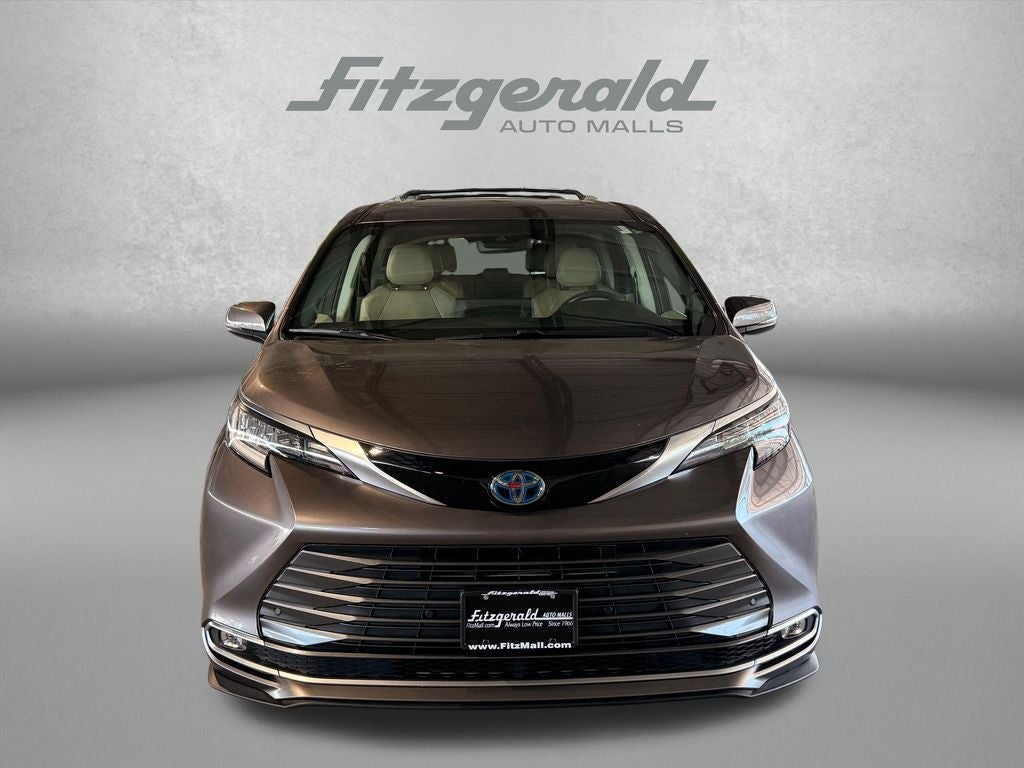 2021 Toyota Sienna Limited 7 Passenger