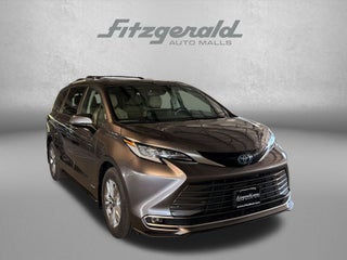 2021 Toyota Sienna Limited 7 Passenger
