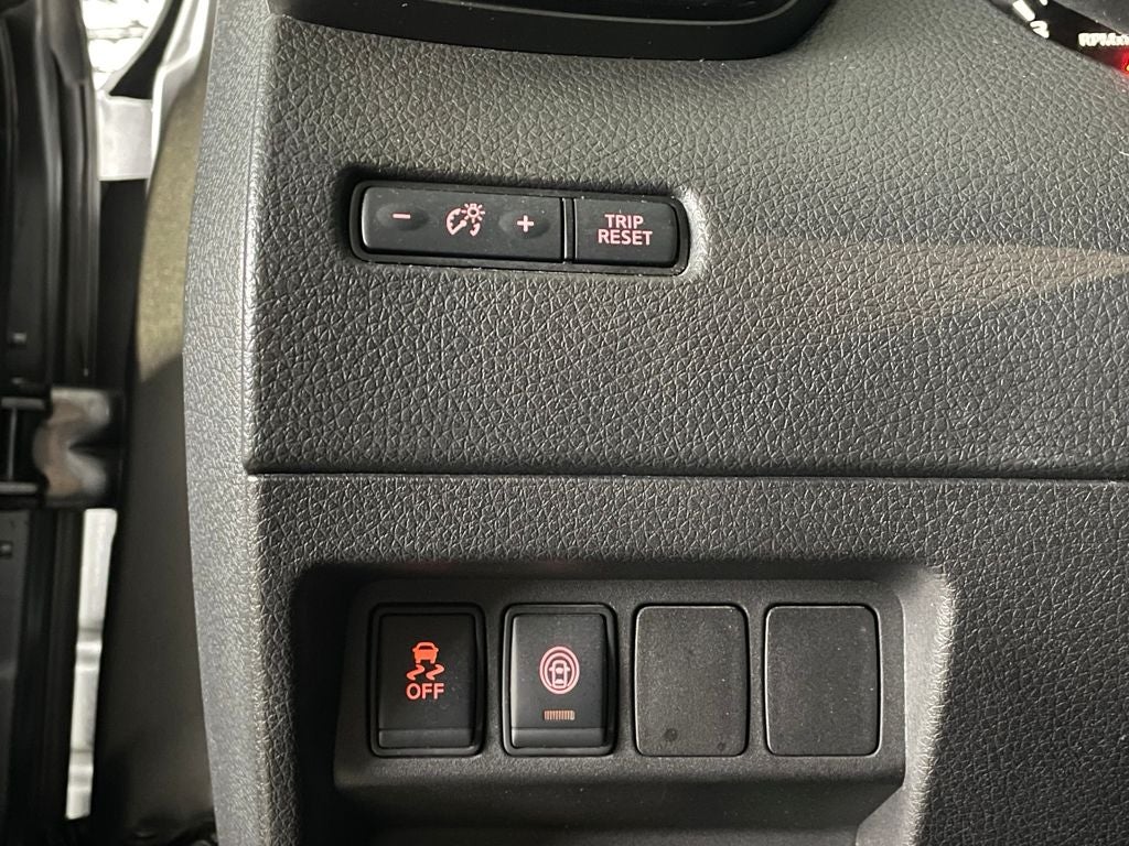 2020 Nissan Rogue Sport SV