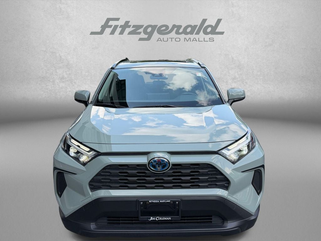 2022 Toyota RAV4 Hybrid XLE