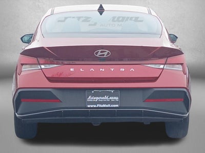 2025 Hyundai Elantra SE