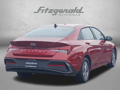 2025 Hyundai Elantra SE
