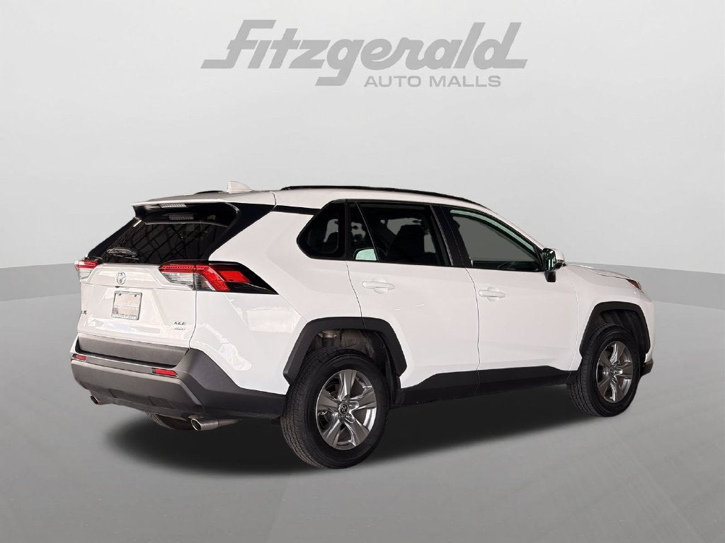 2025 Toyota RAV4 XLE