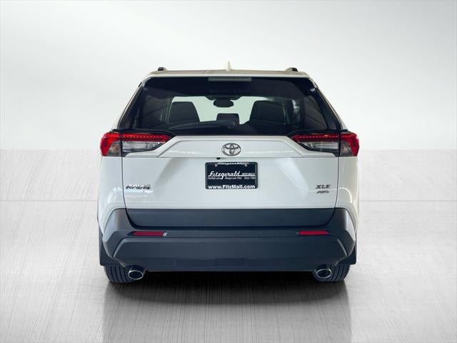2020 Toyota RAV4 XLE
