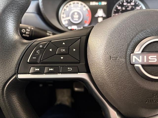 2023 Nissan Versa 1.6 SV