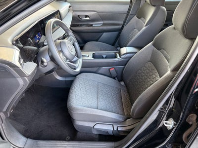 2025 Nissan Kicks MPV SV