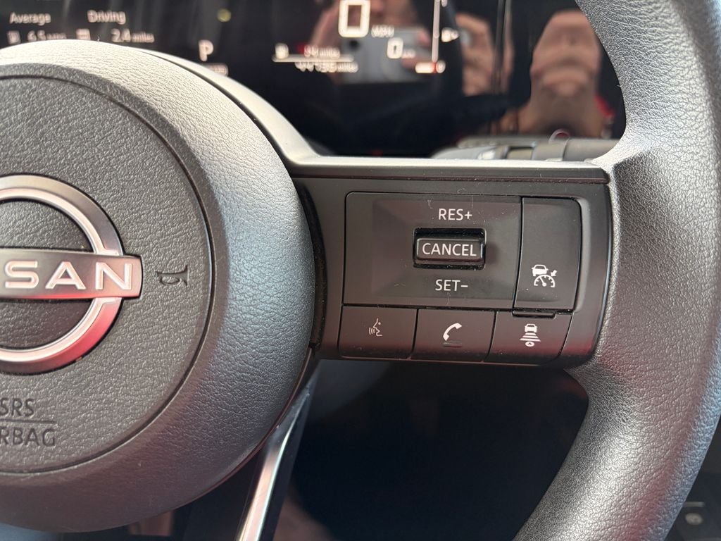2025 Nissan Kicks MPV SV