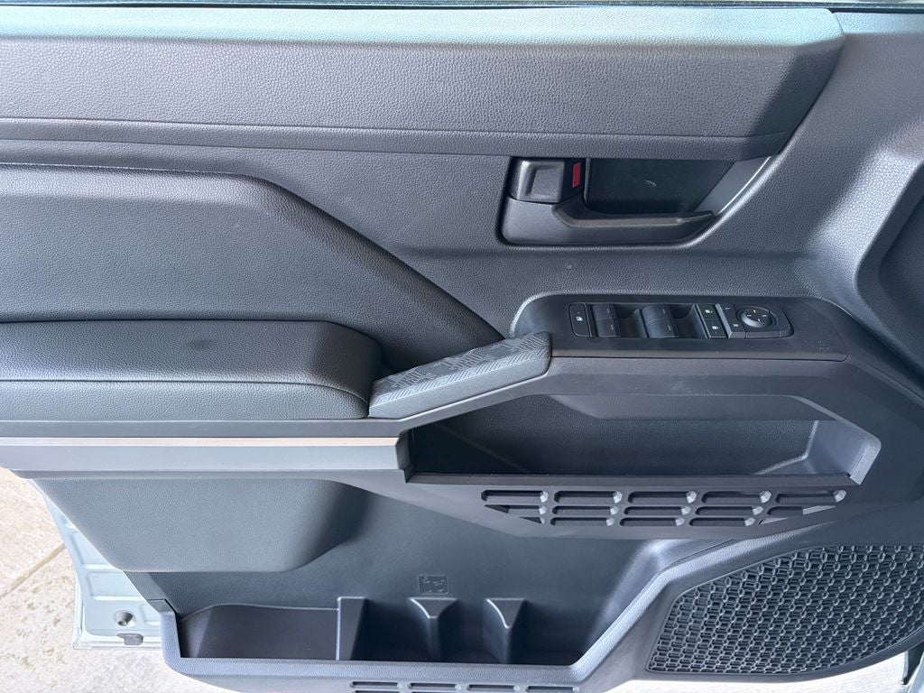 2025 Toyota TACOMA SR5 SR5