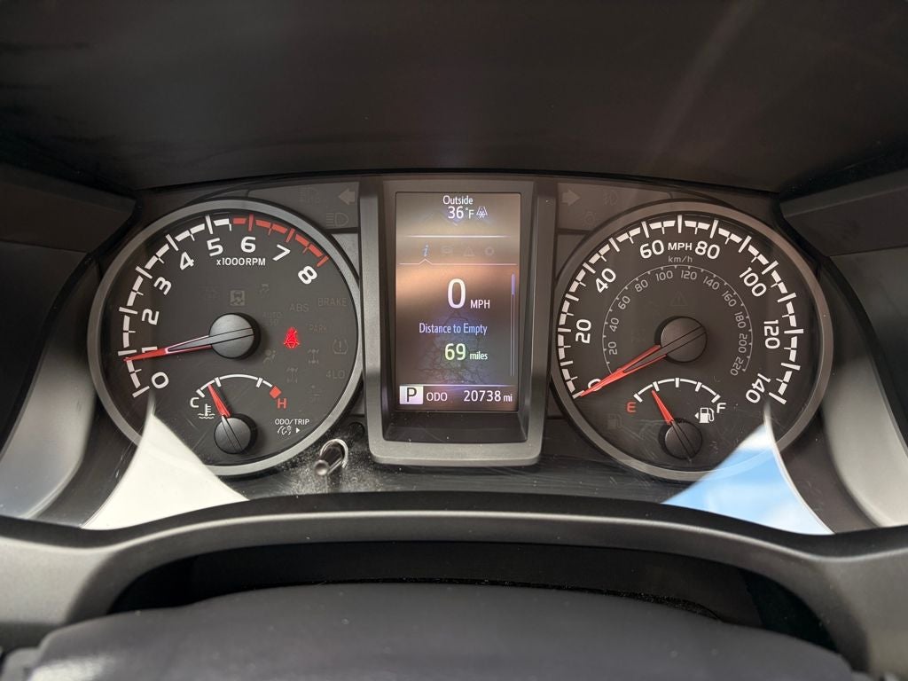 2022 Toyota TACOMA SR SR