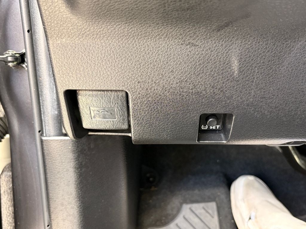 2022 Toyota TACOMA SR SR