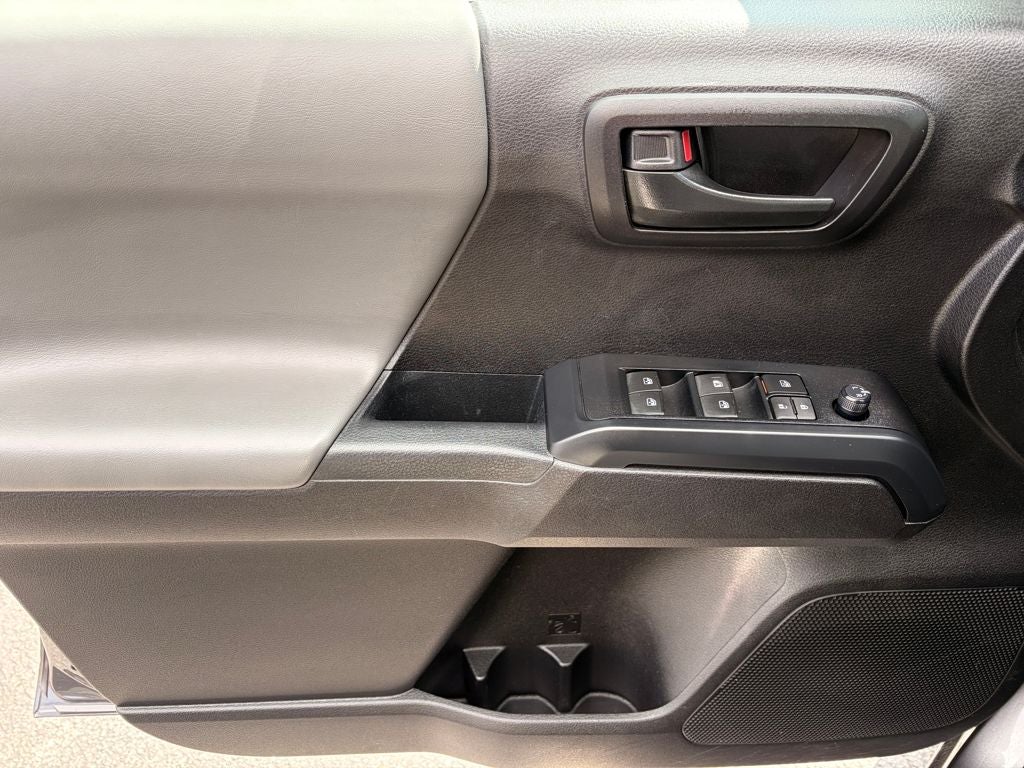 2022 Toyota TACOMA SR SR