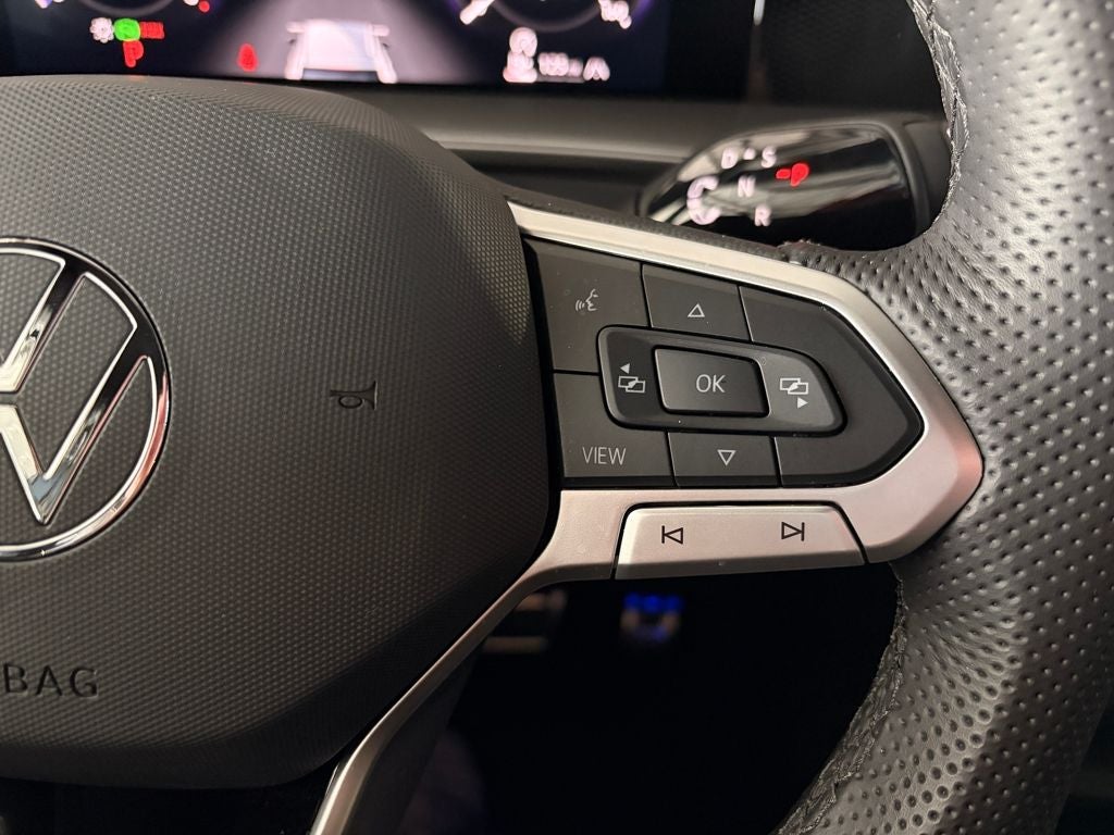 2025 Volkswagen Tiguan 2.0T SE R-Line Black