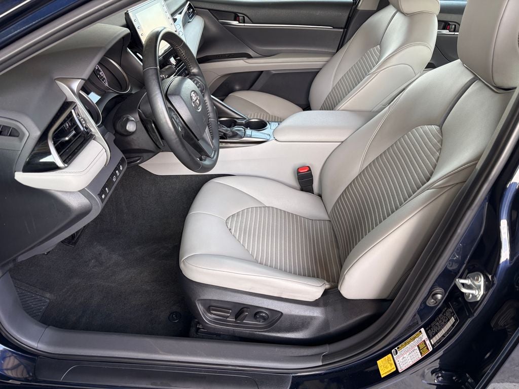 2022 Toyota CAMRY SE