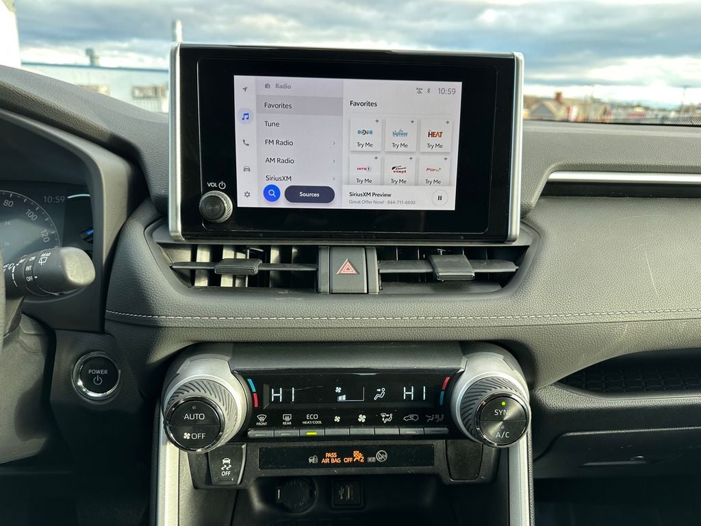 2024 Toyota RAV4 HYBRID XLE