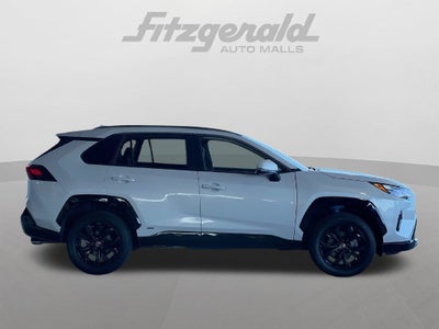 2024 Toyota RAV4 Hybrid SE