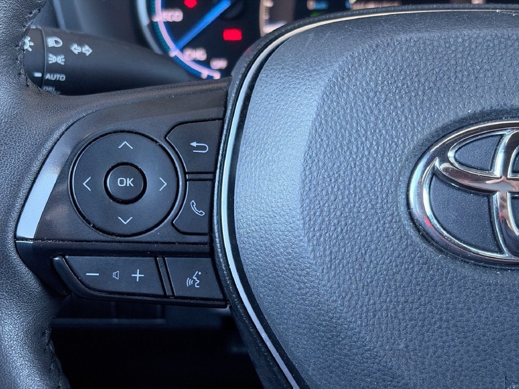2024 Toyota RAV4 Hybrid SE