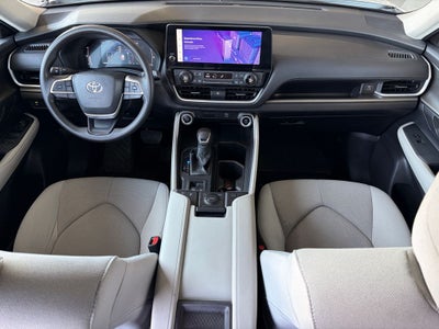 2025 Toyota GRAND HIGHLANDER LE