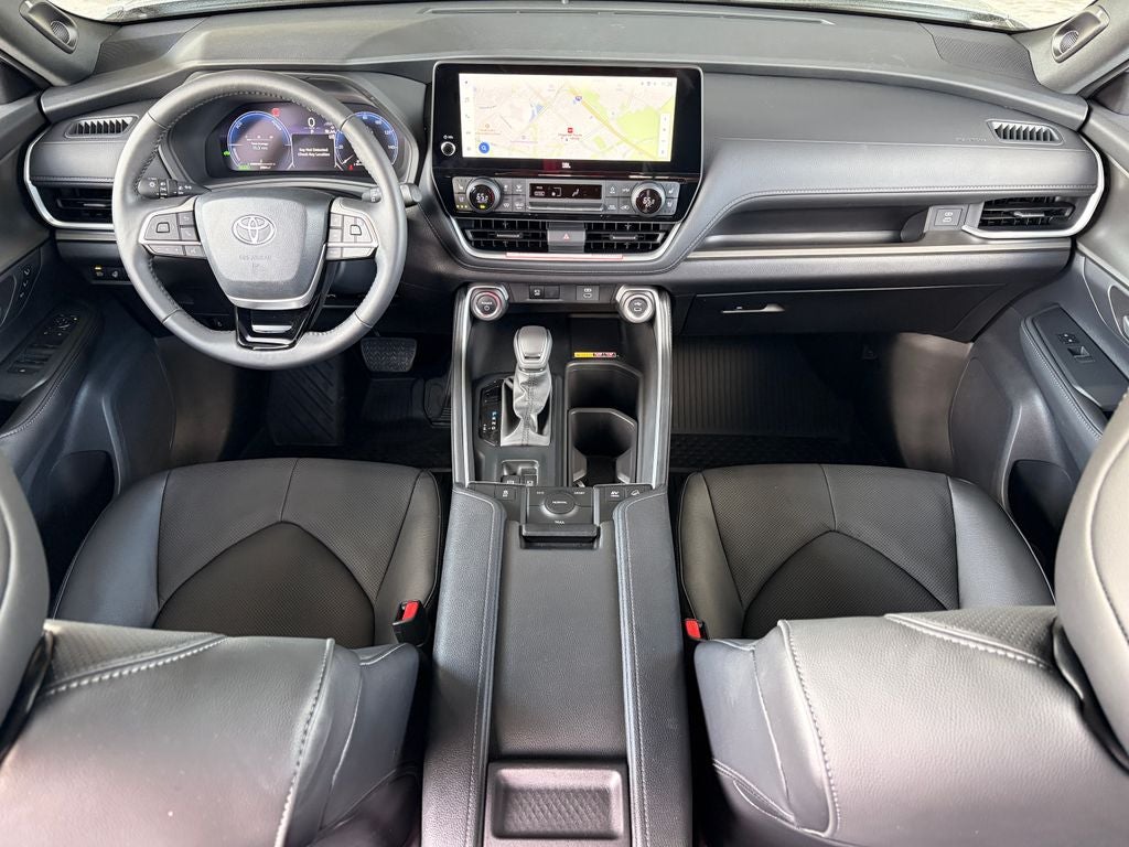 2026 Toyota GRAND HIGHLANDER HEV Nightshade Edition