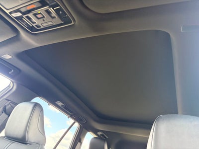 2026 Toyota GRAND HIGHLANDER HEV Nightshade Edition