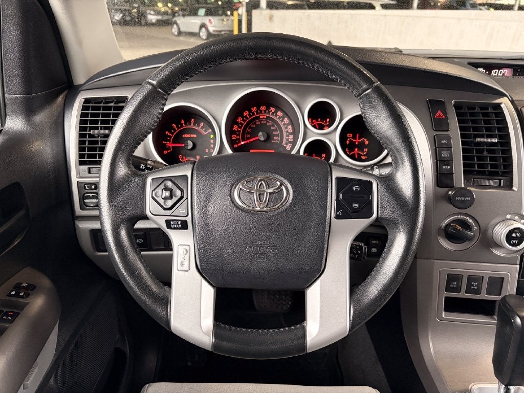 2017 Toyota Sequoia SR5 5.7L