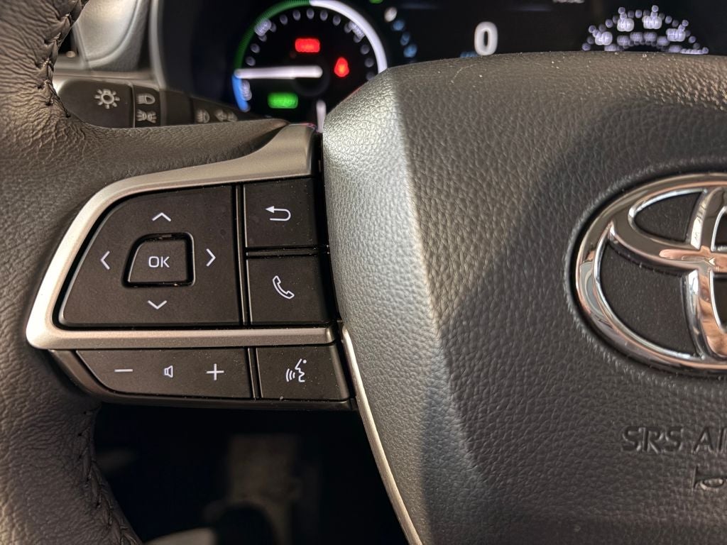 2025 Toyota SIENNA XLE XLE