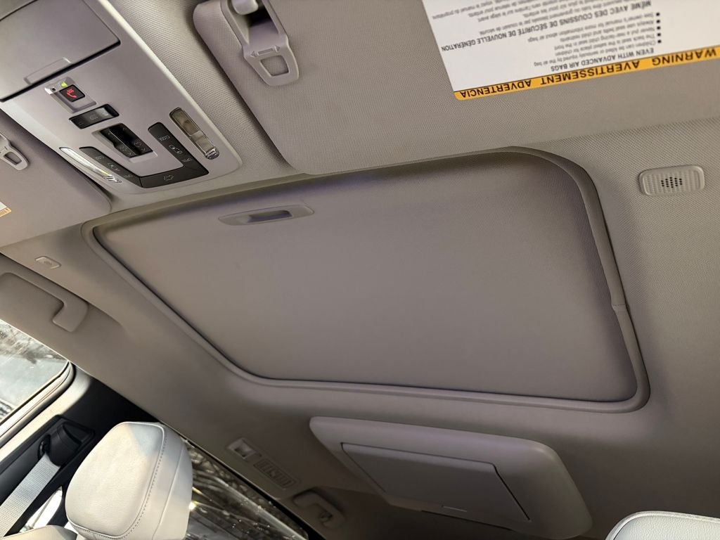 2025 Toyota SIENNA XLE XLE