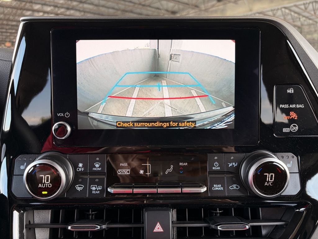 2025 Toyota Highlander XLE