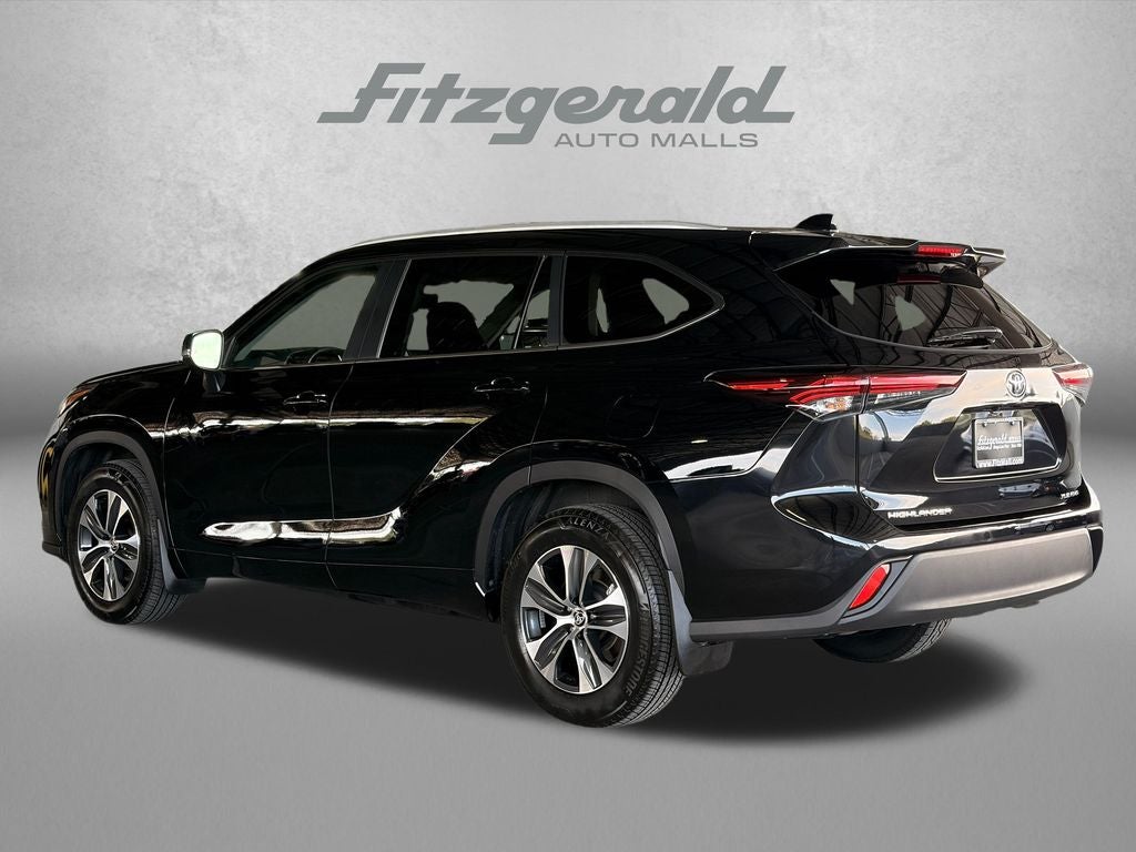 2025 Toyota Highlander XLE