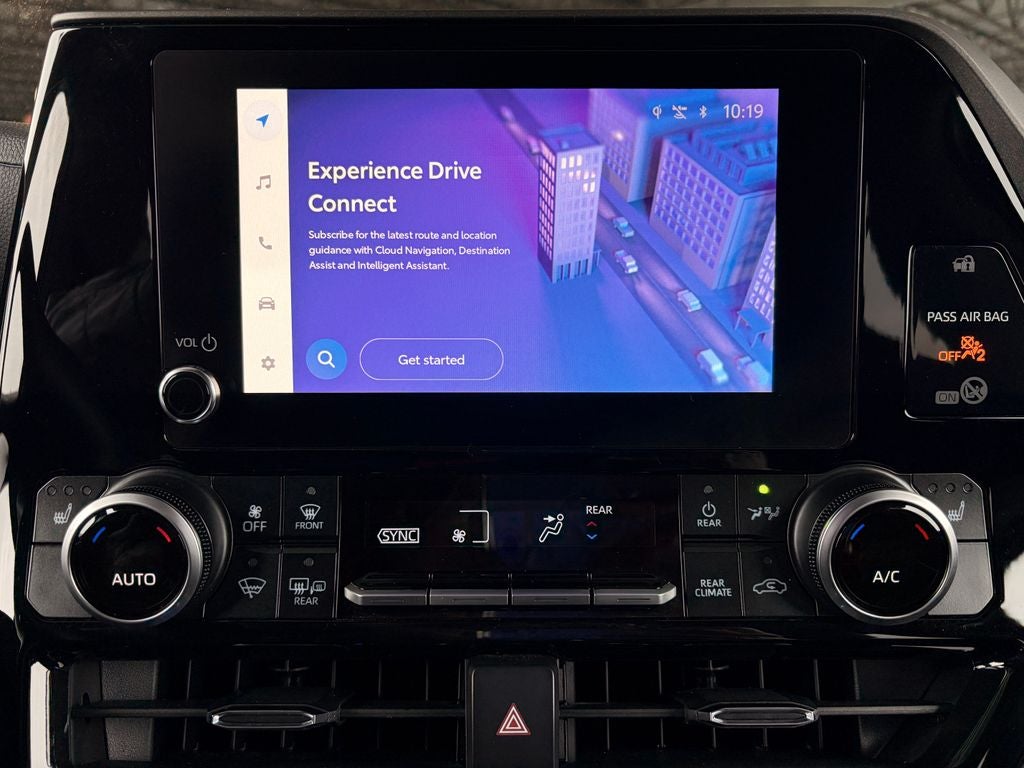 2025 Toyota HIGHLANDER XLE