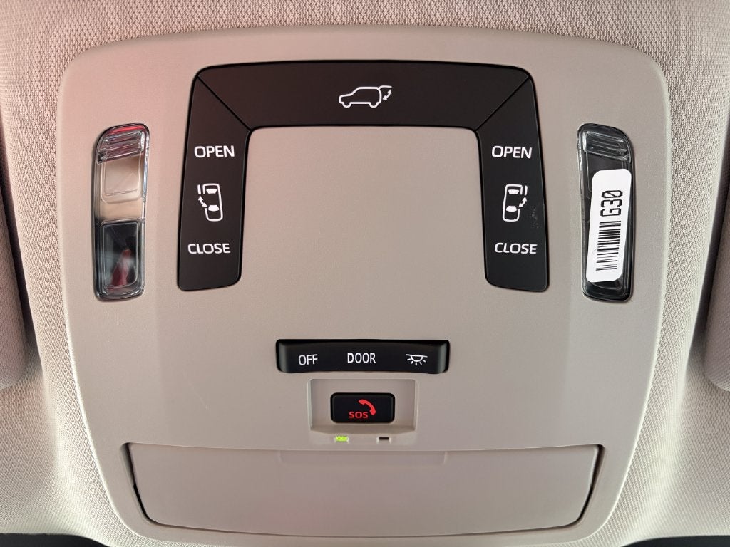 2026 Toyota Sienna LE 7 Passenger