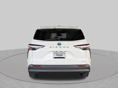 2024 Toyota Sienna LE 8 Passenger