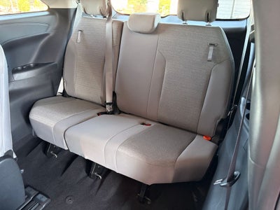 2025 Toyota Sienna LE 8 Passenger