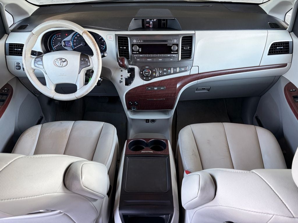 2013 Toyota SIENNA XLE 3.5L XLE 8 Passenger