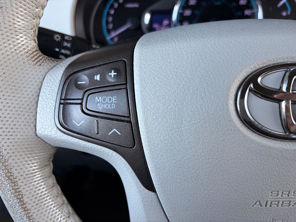2013 Toyota SIENNA XLE 3.5L XLE 8 Passenger