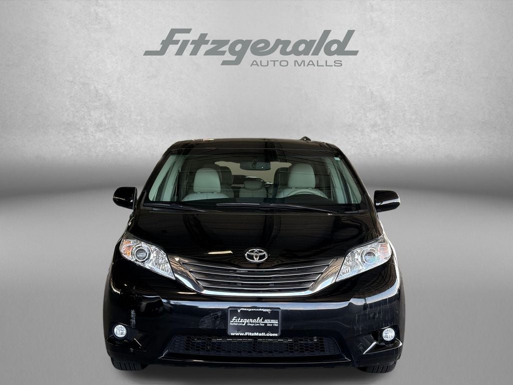2013 Toyota SIENNA XLE 3.5L XLE 8 Passenger