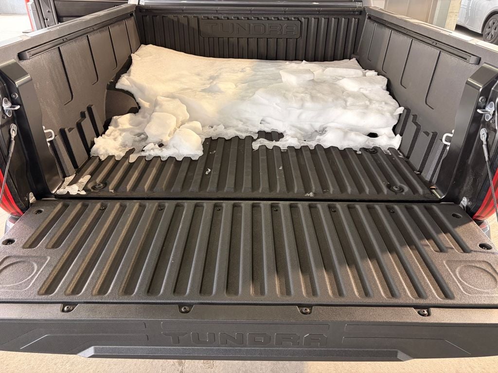 2025 Toyota TUNDRA 4X4 SR5