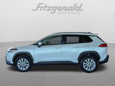 2024 Toyota Corolla Cross LE