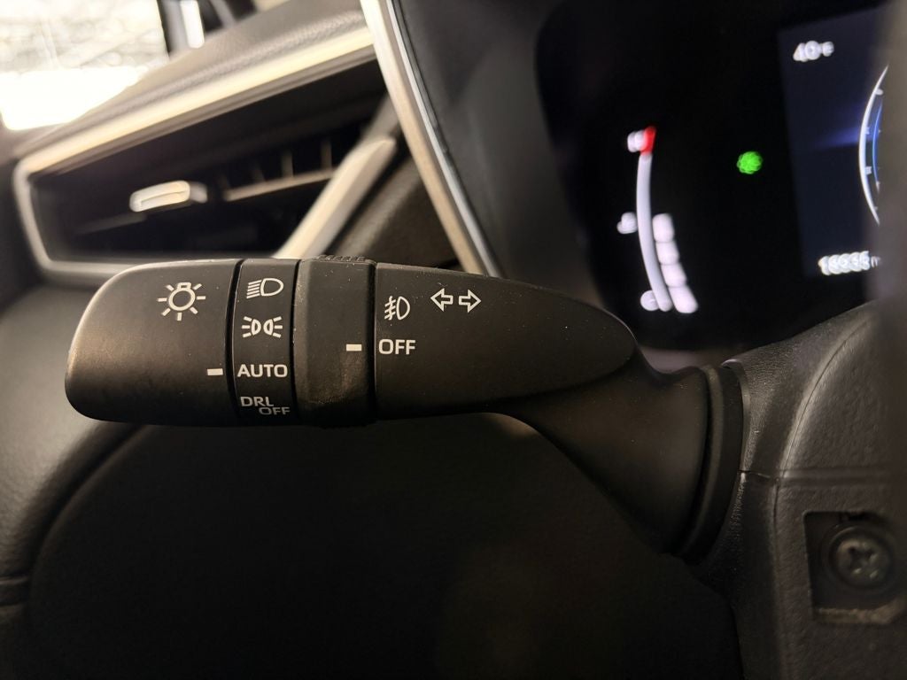 2025 Toyota Corolla Cross XLE