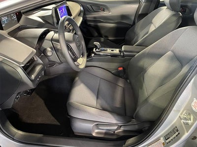 2025 Toyota PRIUS LE