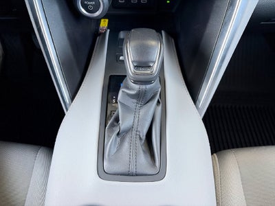 2024 Toyota Venza LE