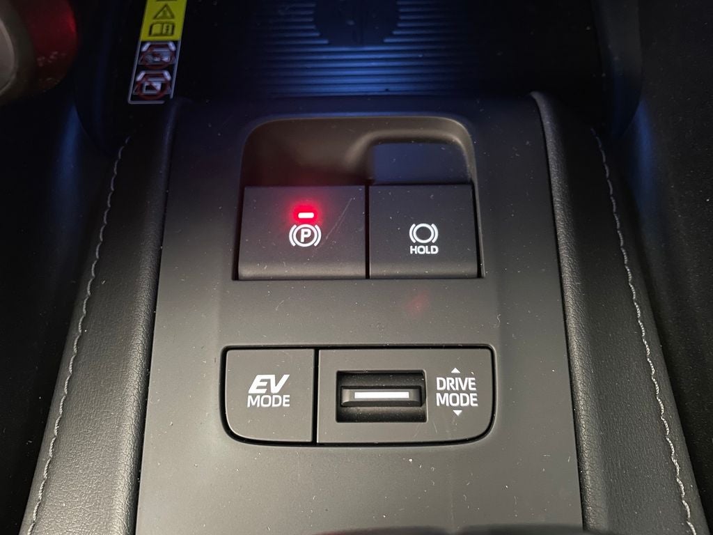 2024 Toyota VENZA LE