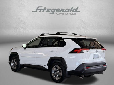 2022 Toyota RAV4 Hybrid XLE