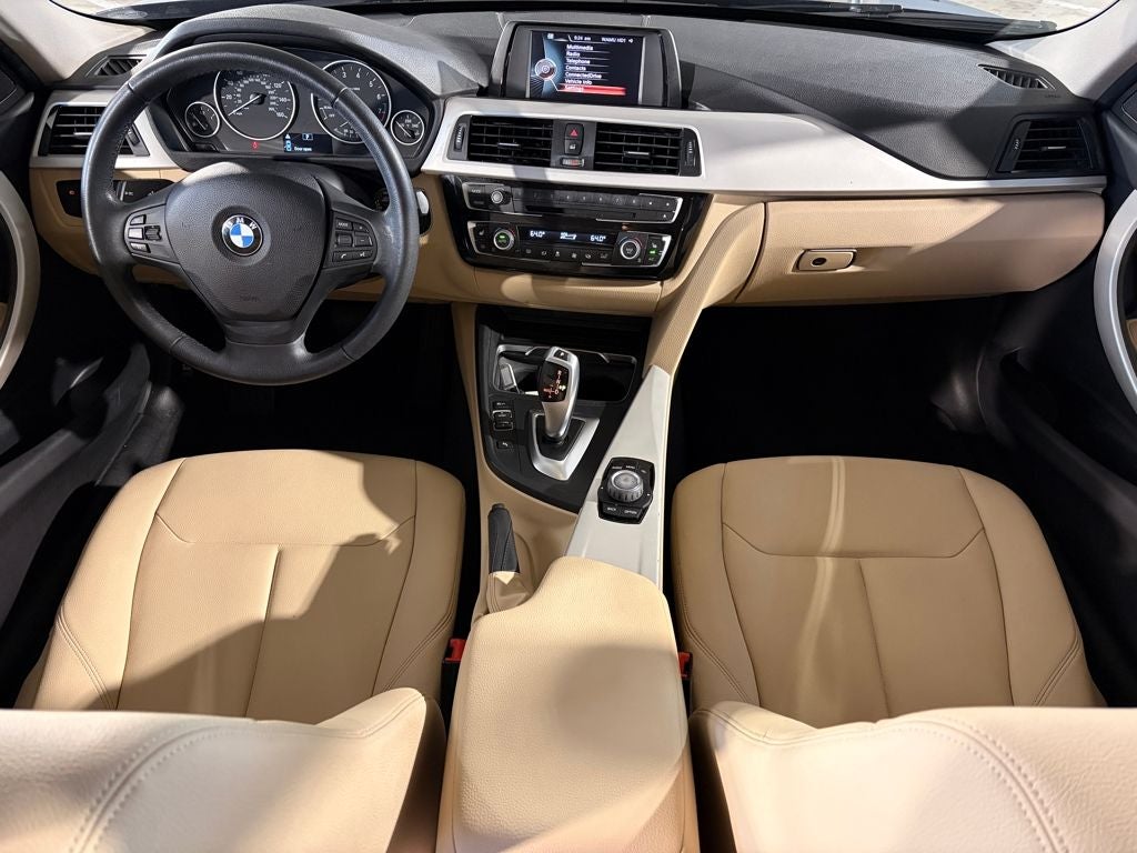 2017 BMW 320i 320i