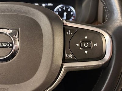 2021 Volvo XC60 T5 Momentum