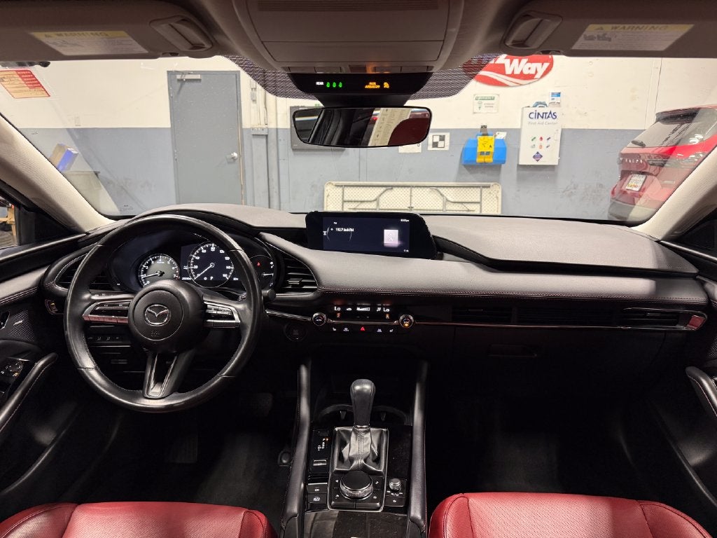 2023 Mazda Mazda3 2.5 S Carbon Edition