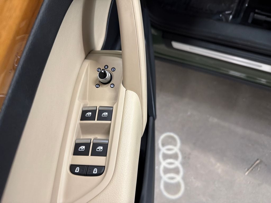 2023 Audi Q5 40 Premium quattro